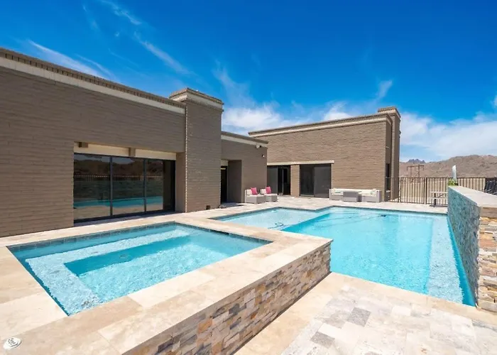Holiday home Eagles Lair, Pool & Views! Parker
