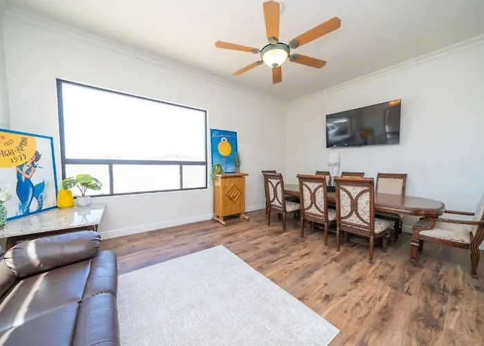 Holiday home Eagles Lair, Pool & Views! Parker